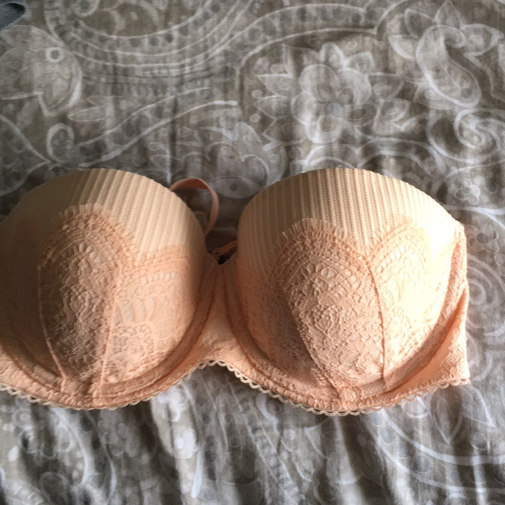 New Victoria’s Secret bra